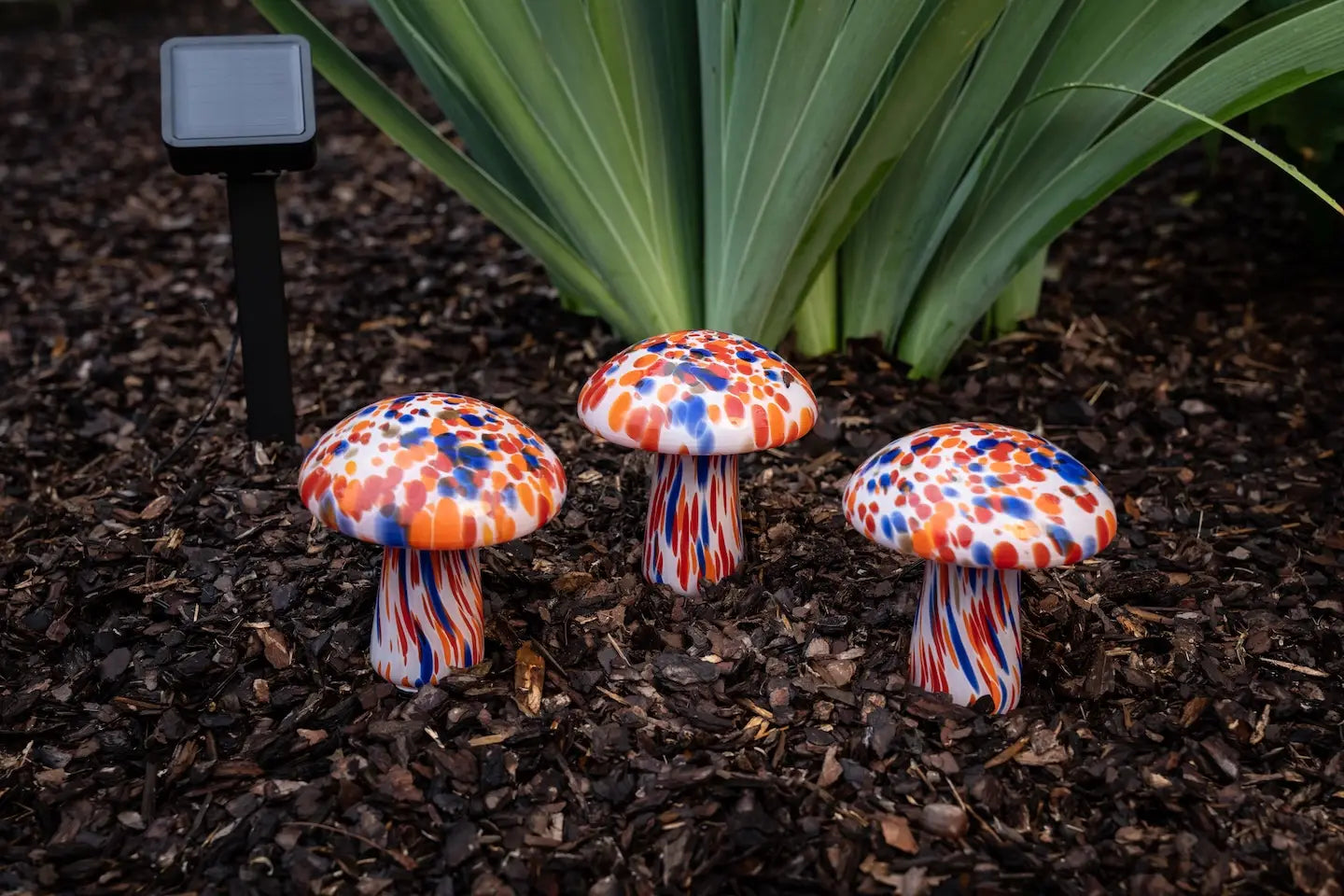 Infinity X1 Solar Confetti Mushroom Landscape Lights 3PK, 2 Sets