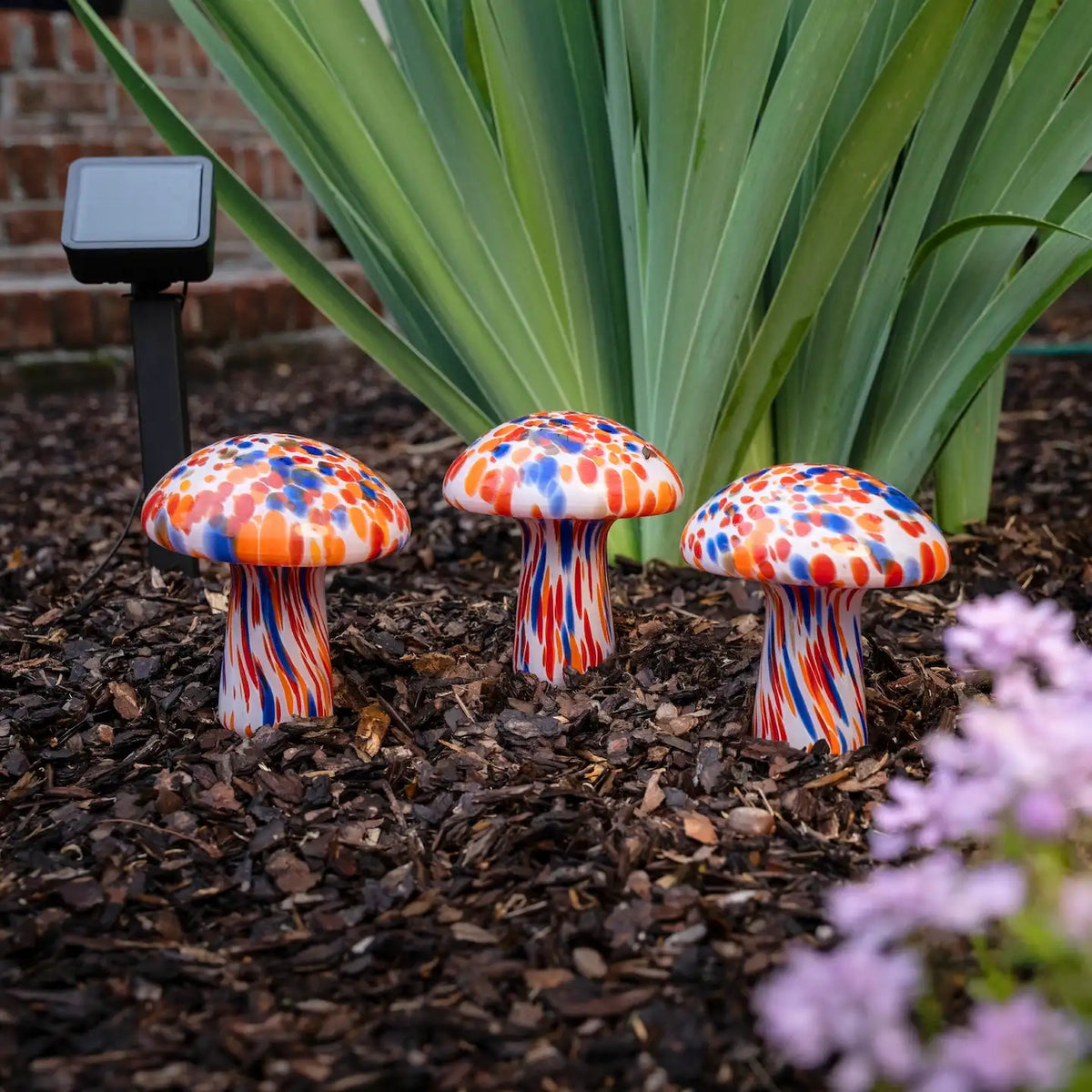 Infinity X1 Solar Confetti Mushroom Landscape Lights 3PK, 2 Sets